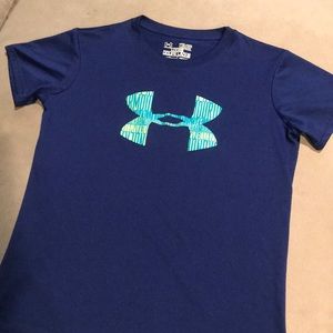 Boy/girl Under Armour dri fit shirt